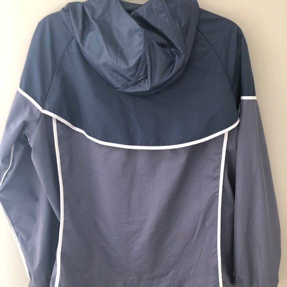 Nike Sportswear Women's Windrunner Jacket - Picture 2 of 3
